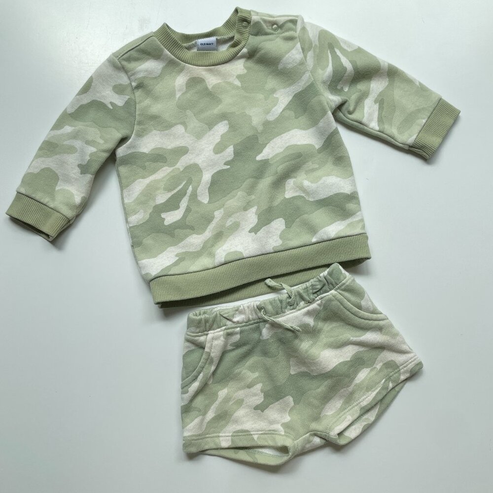 Camo Sweatshirt Set